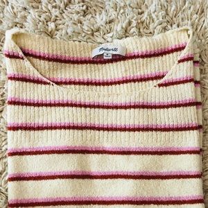 Made well knit short sleeve top
